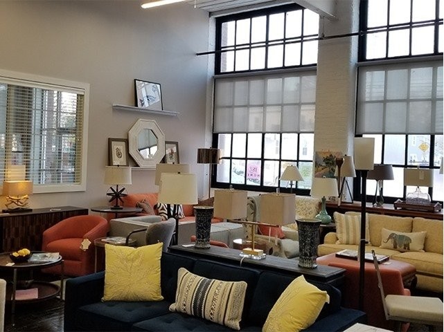 Hunter Douglas Dealer Image